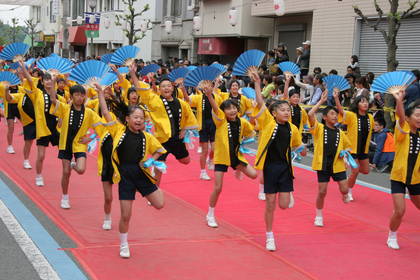 輝く海と高見っ子／高見小学校